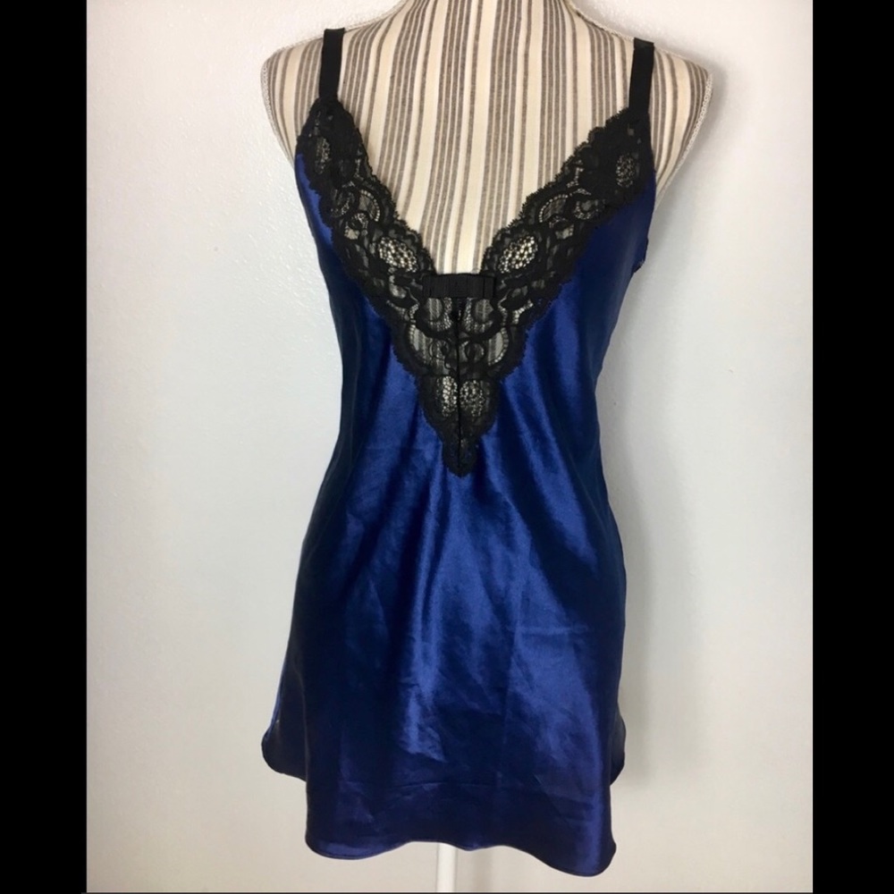 Victoria’s Secret Chemise Nightgown Small